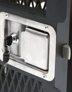 Dakota 283 Hero Kennel -Andisies Zone Dakota Hero Keys